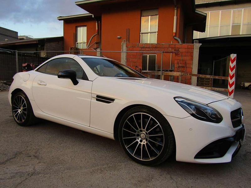 Usata Mercedes SLC250 AMG line 204 CV (150 kW) 2017 Bianco Cabrio