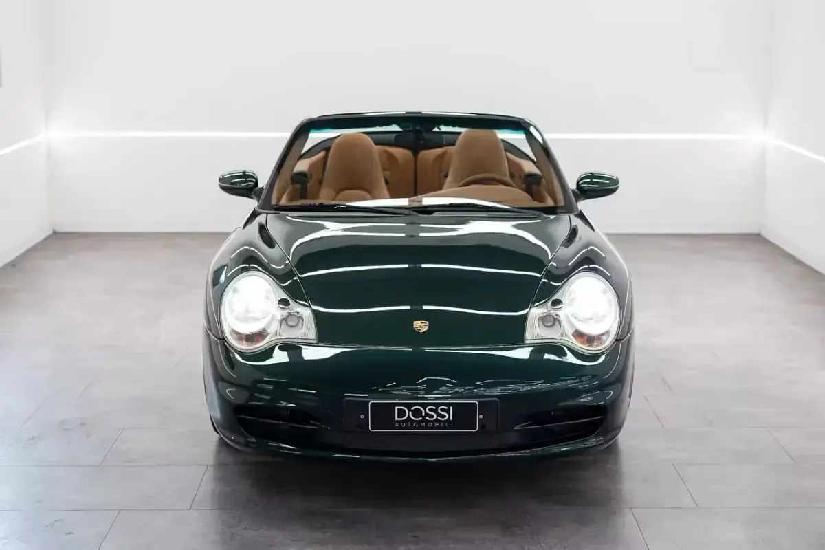 Usata Porsche 911 Carrera 319 CV (234 kW) 2002 Verde Coupé