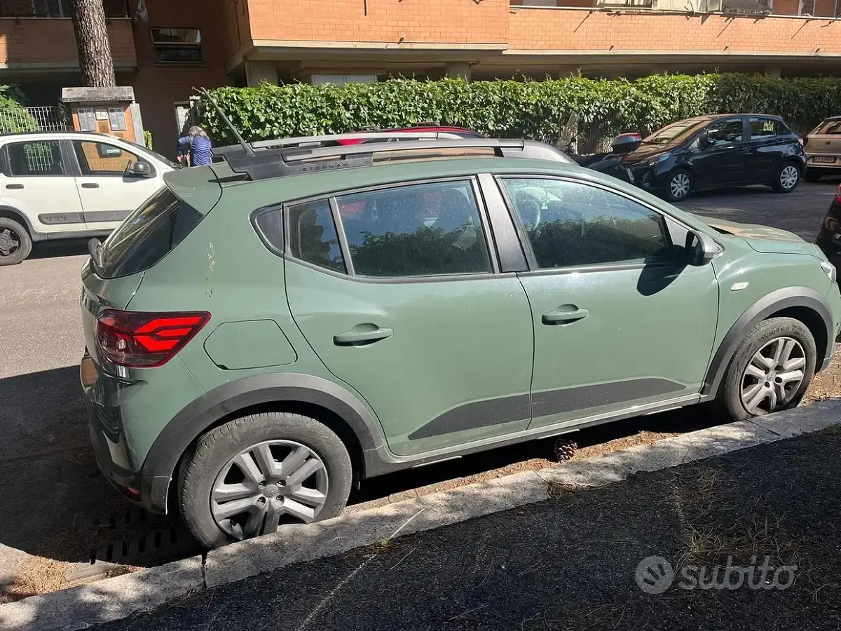Usata Dacia Sandero Stepway 91 CV (66 kW) 2023 Verde Berlina