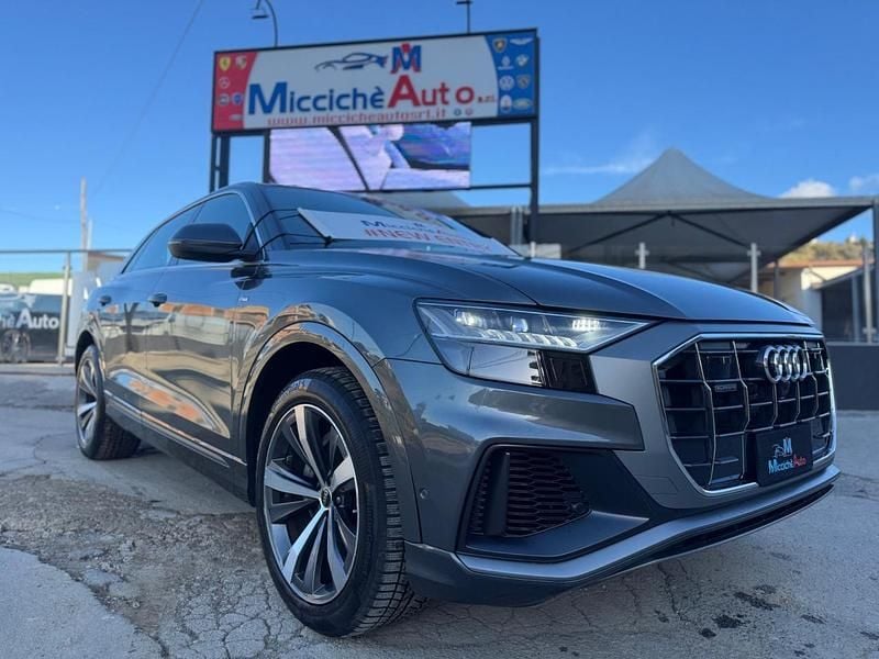 Usata Audi Q8 S-Line 231 CV (169 kW) 2023 Grigio SUV