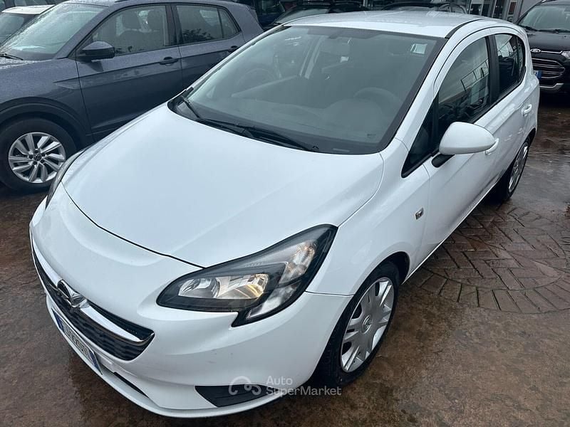 Usata Opel Corsa 90 CV (66 kW) 2017 Bianco Berlina