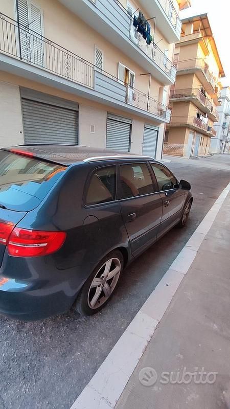 Usata Audi A3 140 CV (102 kW) 2010 Blu Utilitaria