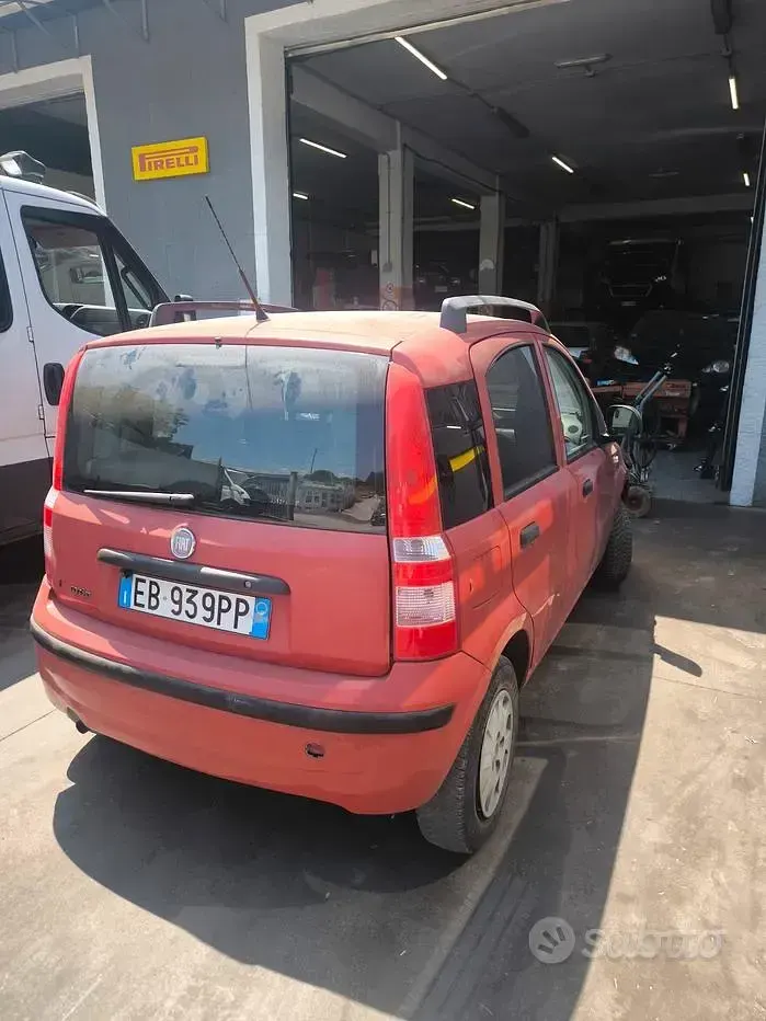 Usata Fiat Panda 69 CV (50 kW) 2010 Rosso Utilitaria
