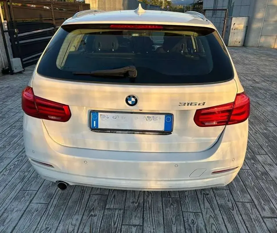 Usata BMW 316 116 CV (85 kW) 2016 Bianco Station wagon