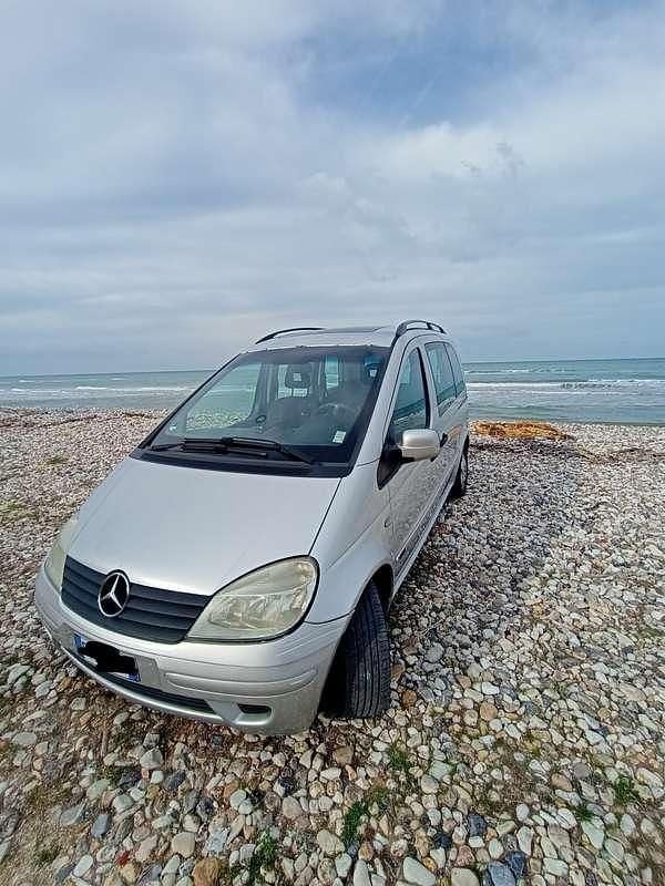 Usata Mercedes Vaneo 91 CV (66 kW) 2003 Argento Monovolume
