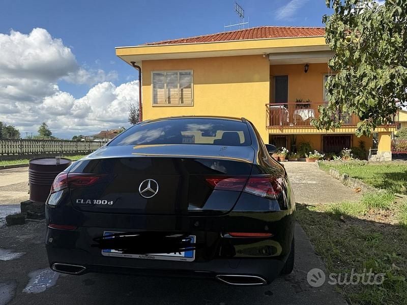 Usata Mercedes CLA180 116 CV (85 kW) 2023 Nero Berlina
