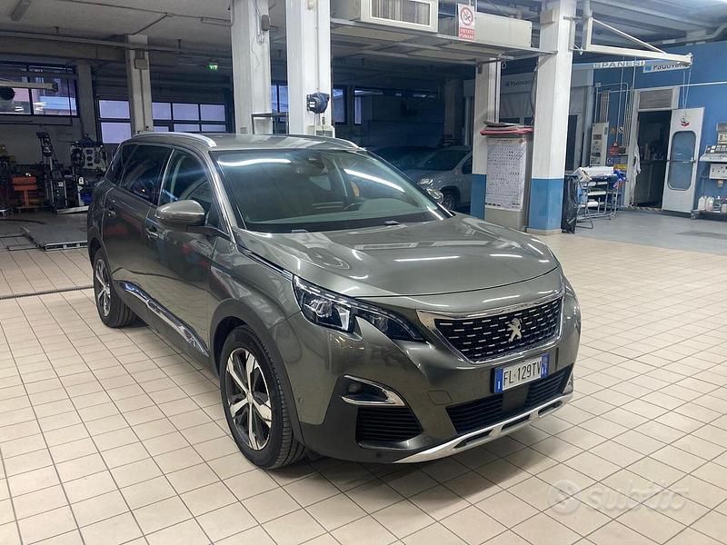 Usata Peugeot 5008 150 CV (110 kW) 2017 Verde Monovolume