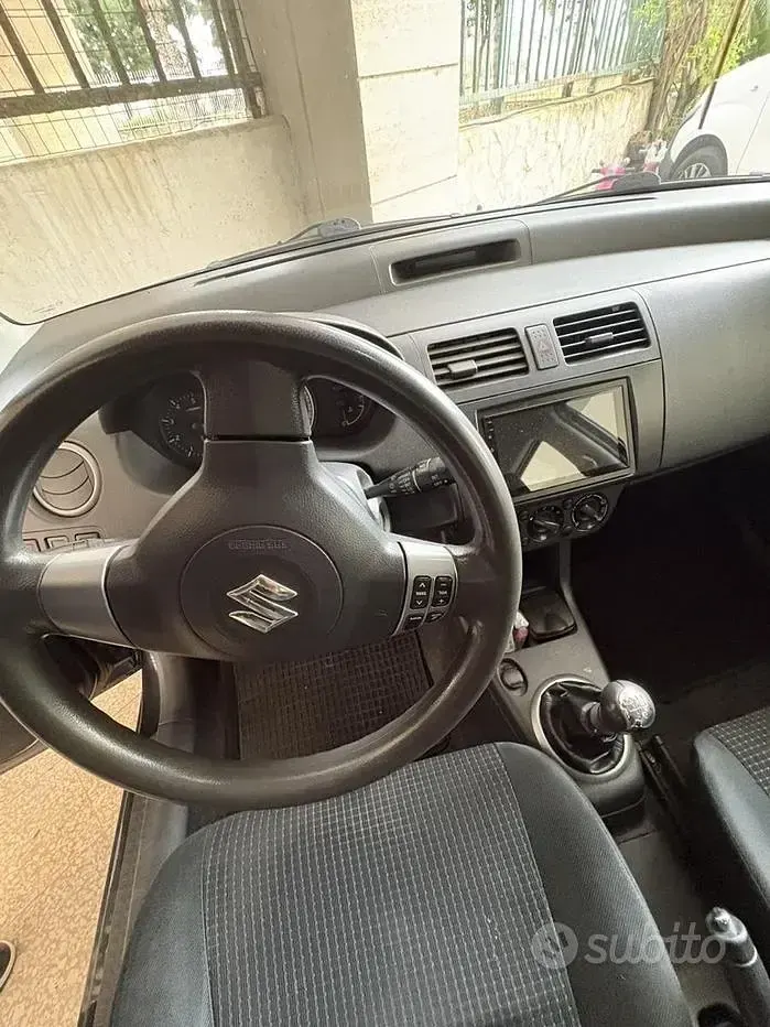Usata Suzuki Swift 69 CV (50 kW) 2006 Nero Utilitaria