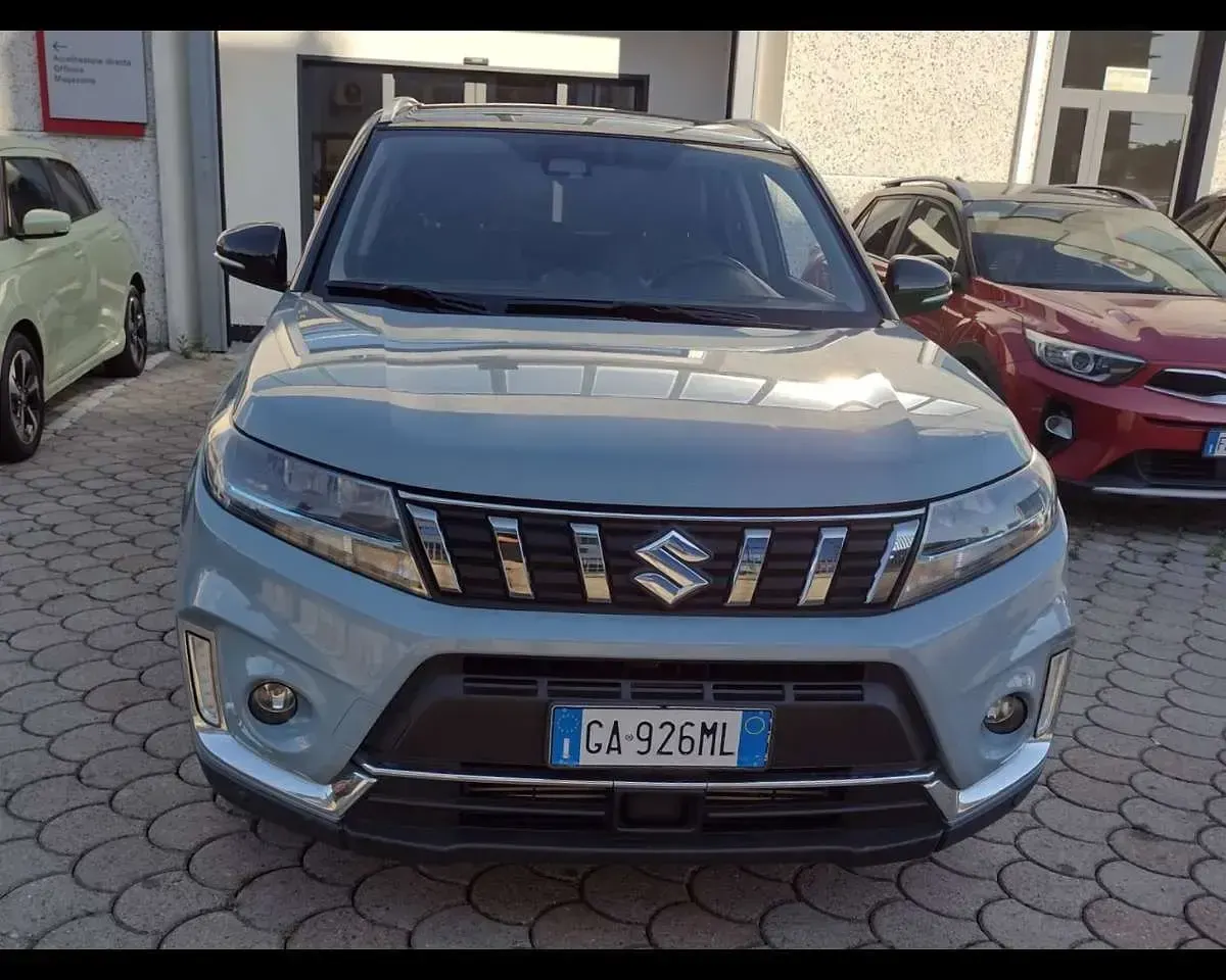 Usata Suzuki Vitara 129 CV (94 kW) 2020 Grigio tetto nero SUV
