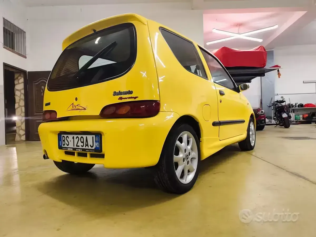Usata Fiat 600 54 CV (39 kW) 2001 Giallo Berlina