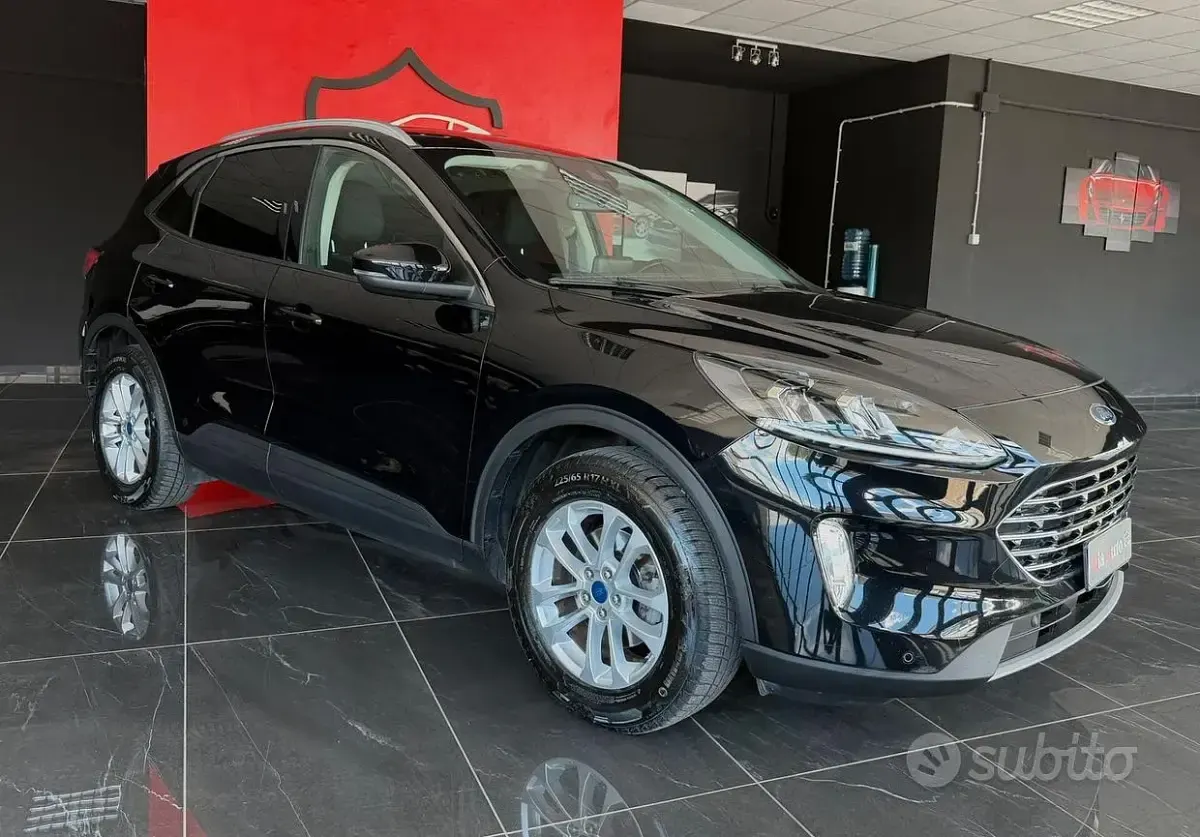 Begagnad Ford Kuga Business Edition 120 HK (88 kW) 2021 Svart SUV
