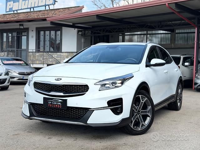 Usata Kia XCeed 136 CV (100 kW) 2022 Bianco SUV