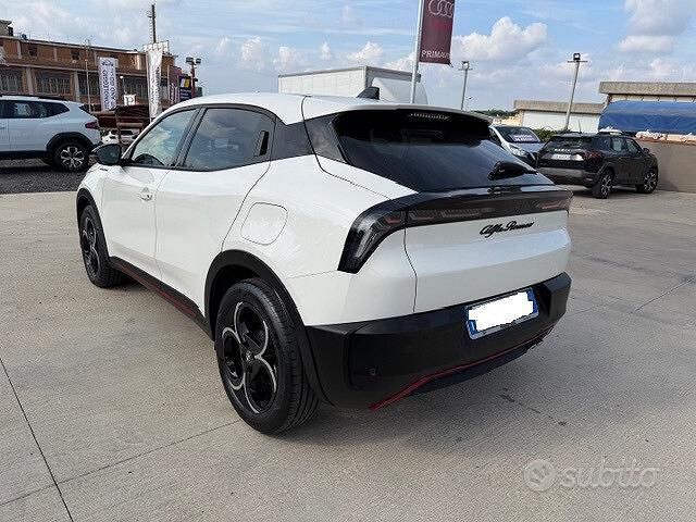 Usata Alfa Romeo Junior Edizione Speciale 136 CV (100 kW) 2025 Bianco SUV