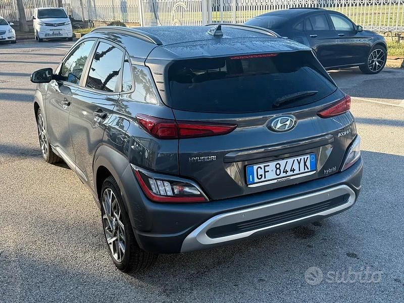 Usata Hyundai Kona 105 CV (77 kW) 2021 Grigio SUV