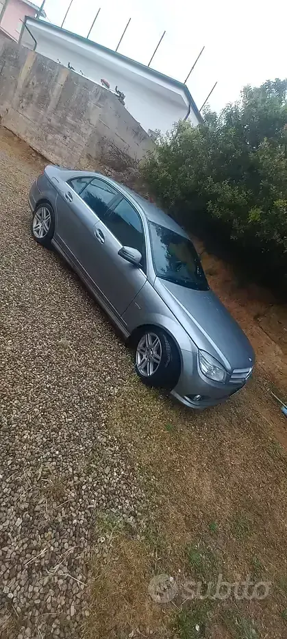 Usata Mercedes C220 AMG 170 CV (125 kW) 2009 Berlina