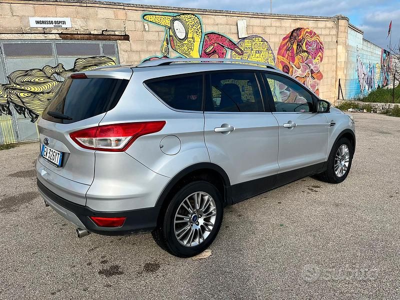 Usata Ford Kuga 140 CV (102 kW) 2014 SUV