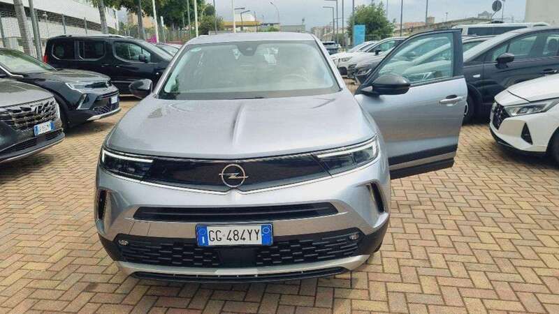 Grigio scuro Usata 2022 Opel Mokka Elegance SUV | 18.700 € (Buon prezzo) - Immagine 1/4