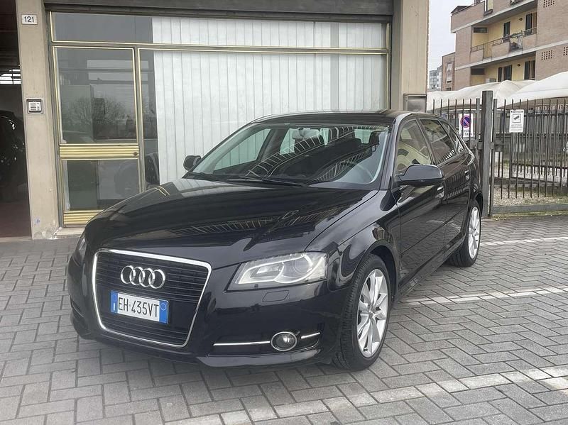 Usata Audi A3 Ambition 105 CV (77 kW) 2011 Nero Utilitaria