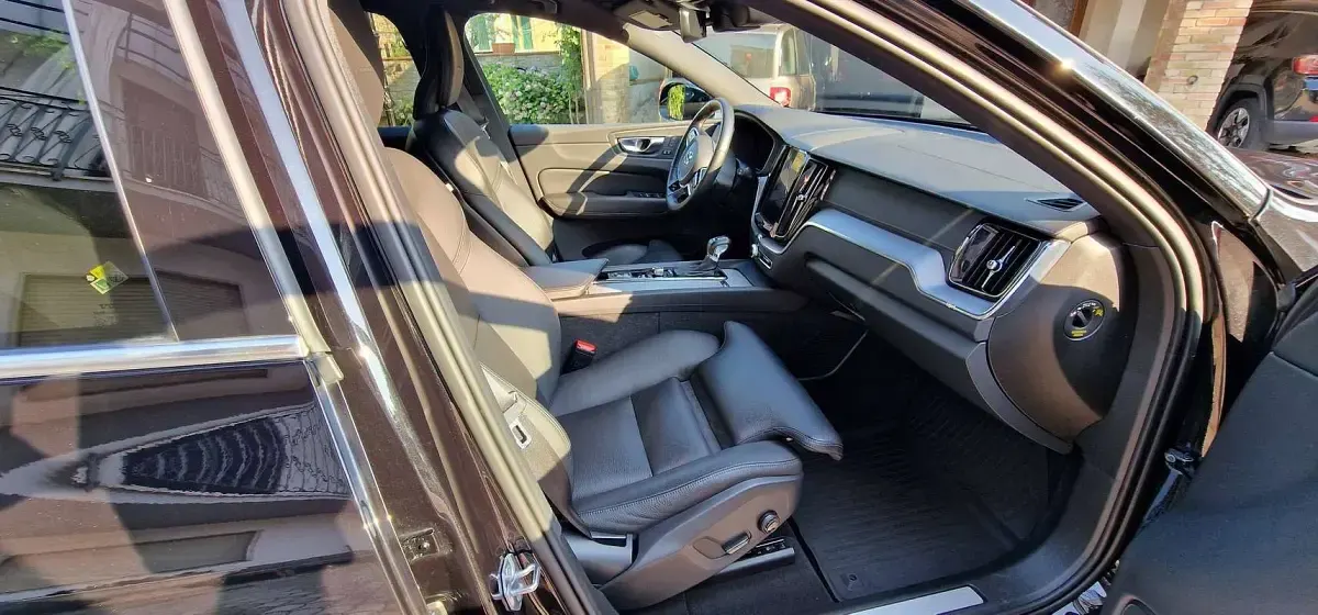 Usata Volvo XC60 Inscription 190 CV (139 kW) 2019 Nero SUV