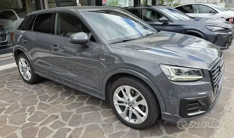 Usata Audi Q2 S-Line 190 CV (139 kW) 2017 Grigio SUV