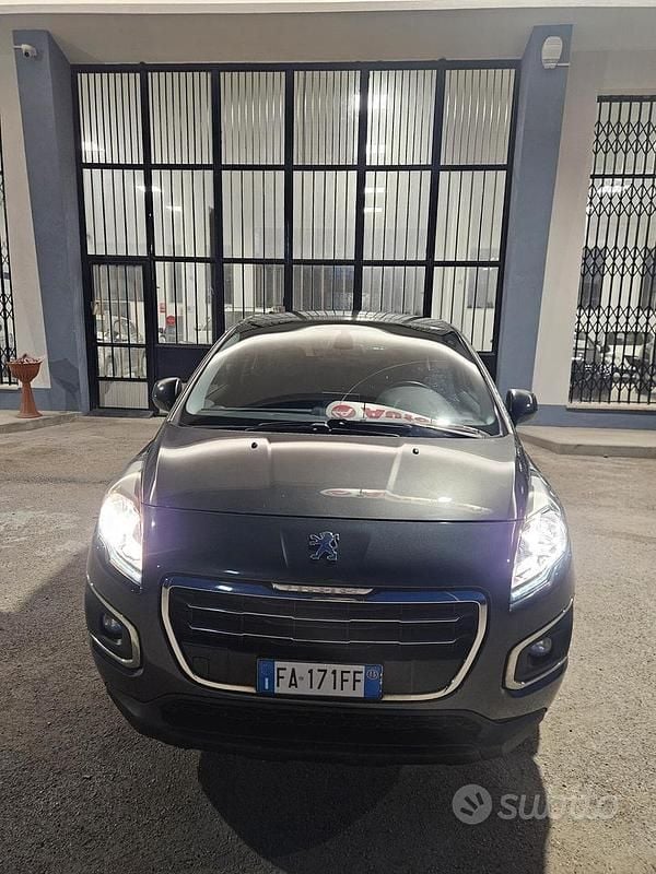 Usata Peugeot 3008 Allure 120 CV (88 kW) 2015 Grigio Monovolume