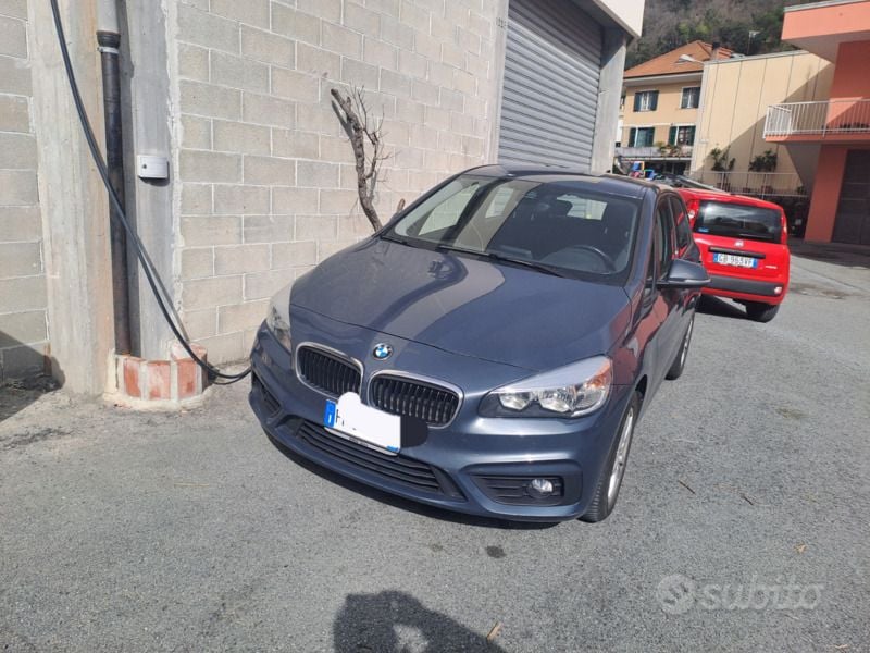 Usata BMW 216 Efficient Dynamics 116 CV (85 kW) 2016 Blu Berlina