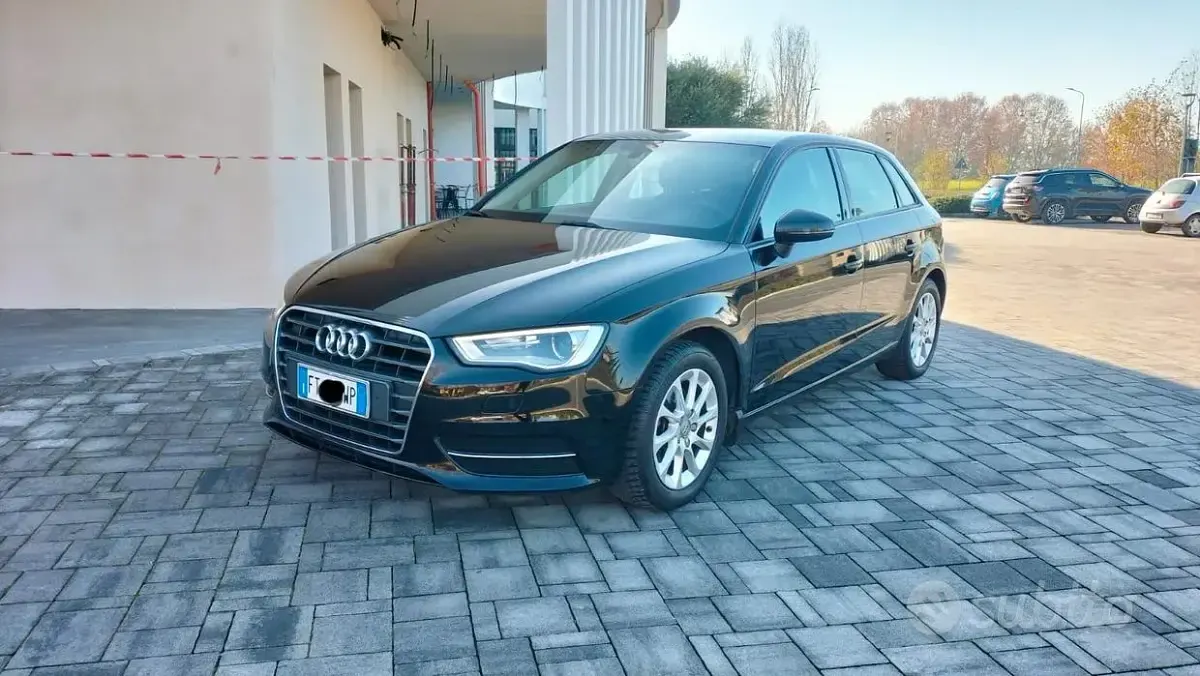Begagnad Audi A3 110 HK (80 kW) 2016 Svart Sedan