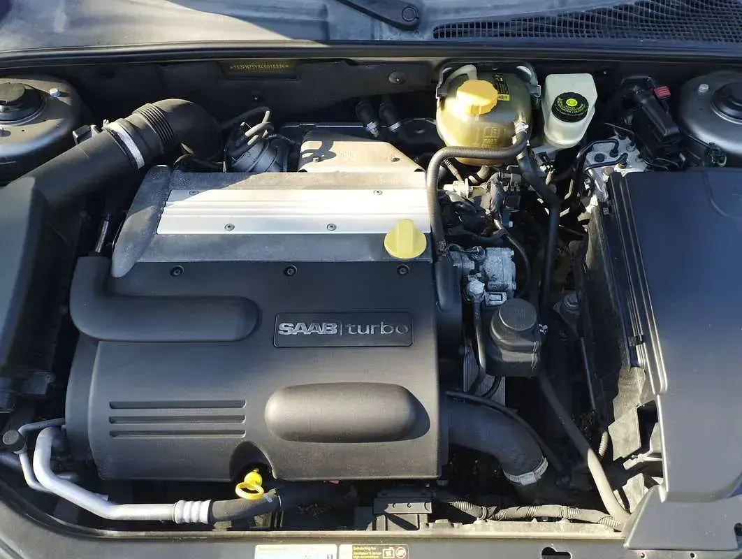 Usata Saab 9-3 Cabriolet Aero 209 CV (153 kW) 2004 Grigio Cabrio