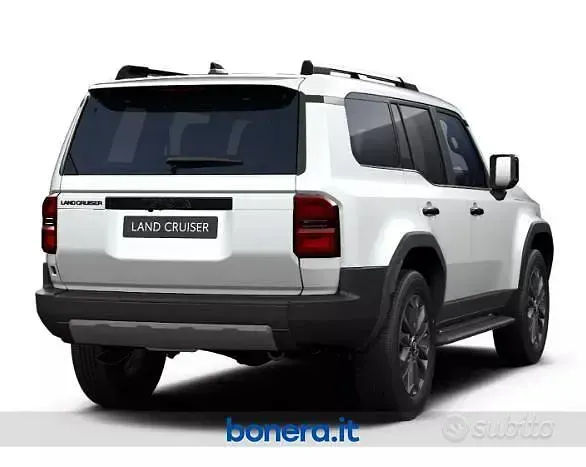 Nuova Toyota Land Cruiser Lounge 205 CV (150 kW) 2026 Bianco SUV