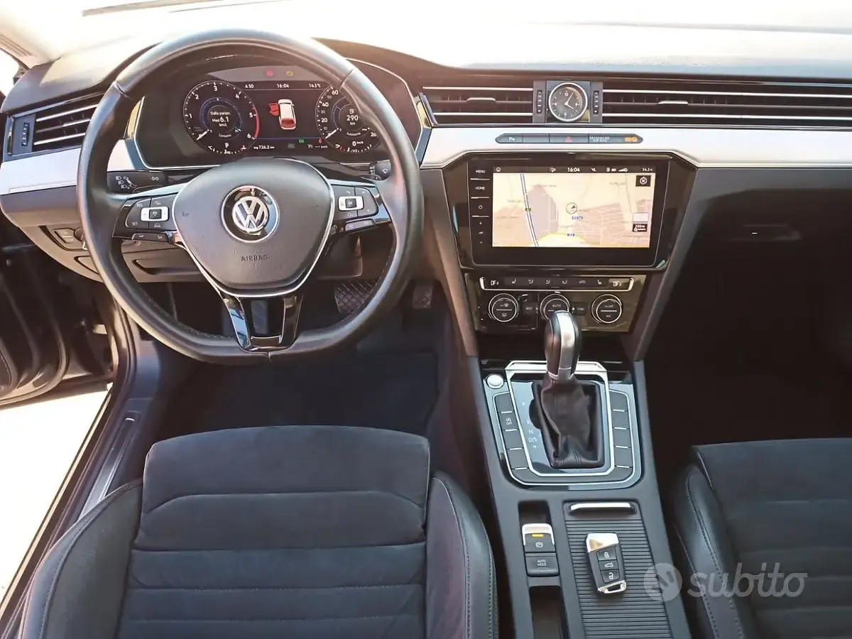 Usata VW Passat Executive 150 CV (110 kW) 2018 Station wagon