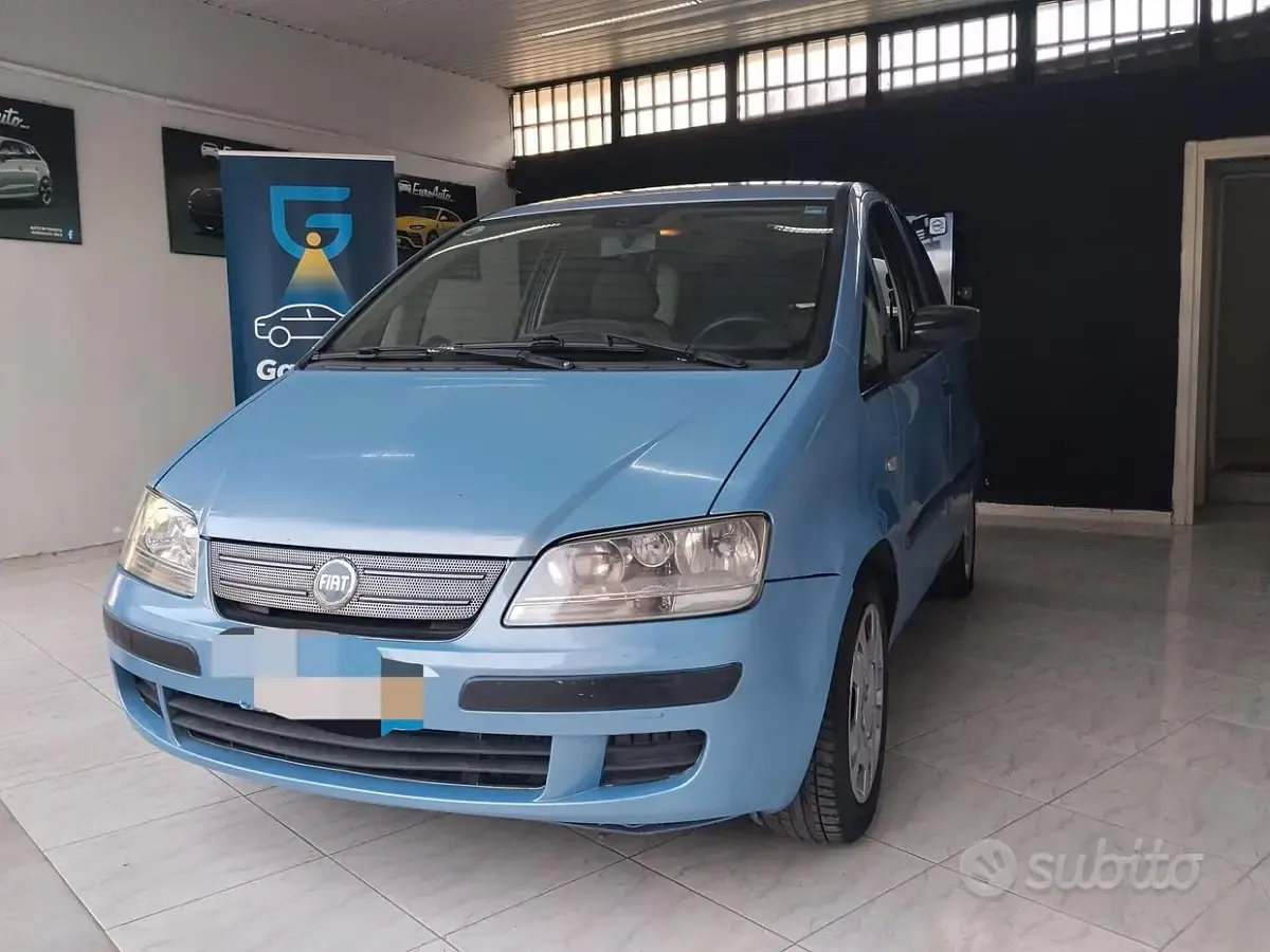 Usata Fiat Idea 90 CV (66 kW) 2006 Bluazzurro Monovolume