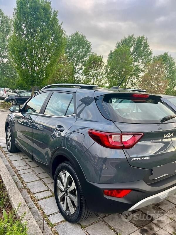 Usata Kia Stonic 2022 Grigio SUV