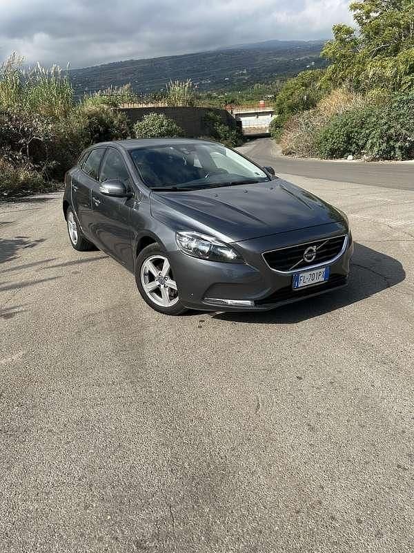 Usata 2014 Volvo V40 Kinetic Station wagon | 6500 € (Super prezzo) - Immagine 1/4