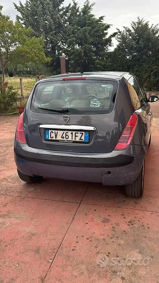 Usado Lancia Ypsilon 60 HP (44 kW) 2005 Citadino
