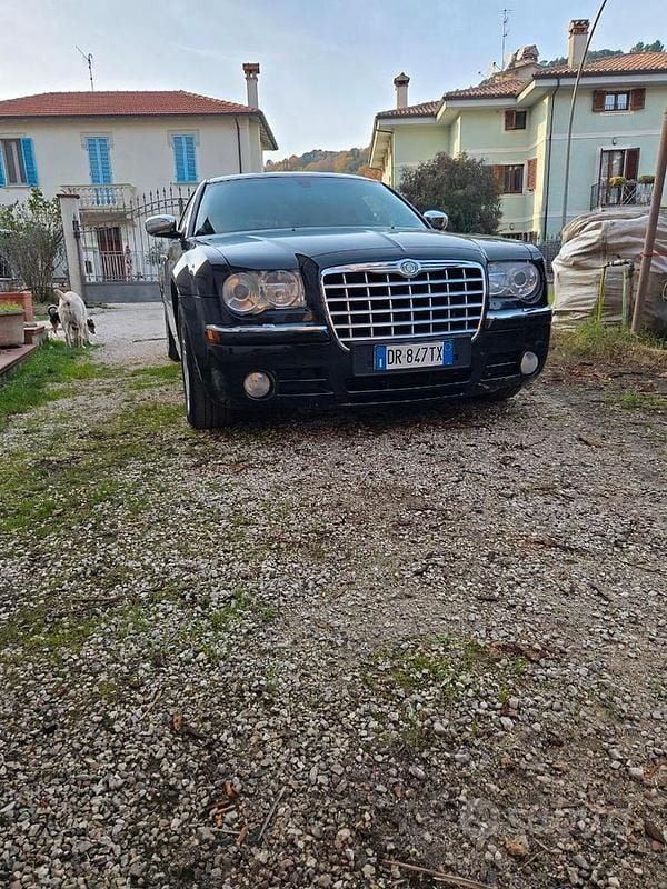 Usata Chrysler 300C 218 CV (160 kW) 2005 Nero Station wagon
