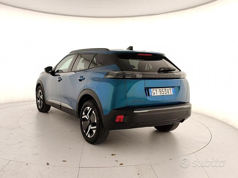 Usata Peugeot 2008 Allure 101 CV (74 kW) 2025 Blu SUV