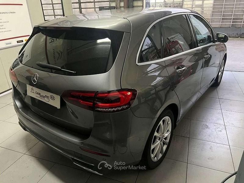 Usata Mercedes B180 Executive 109 CV (80 kW) 2019 Grigio Monovolume