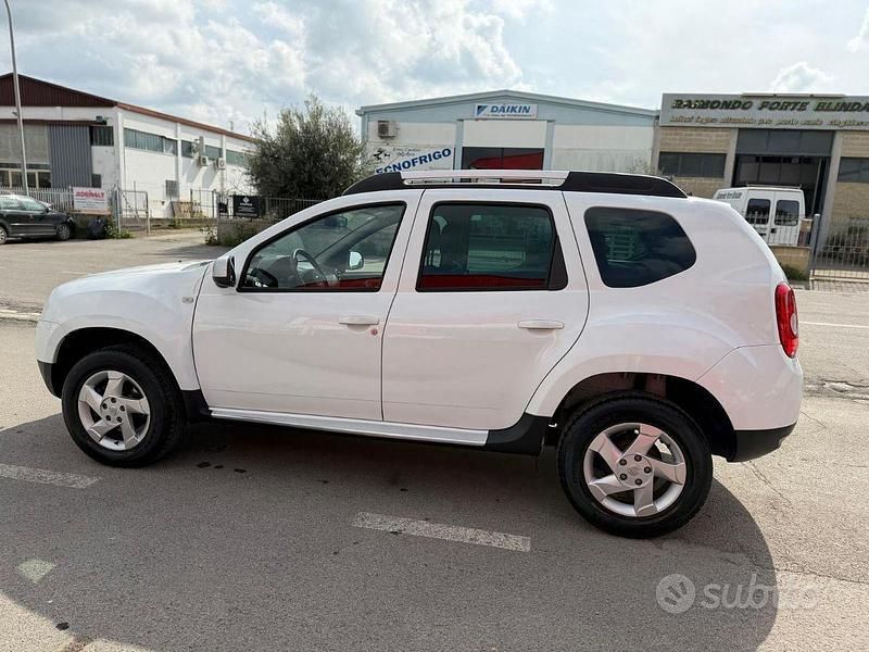Usata Dacia Duster Lauréate 110 CV (80 kW) 2010 Bianco SUV