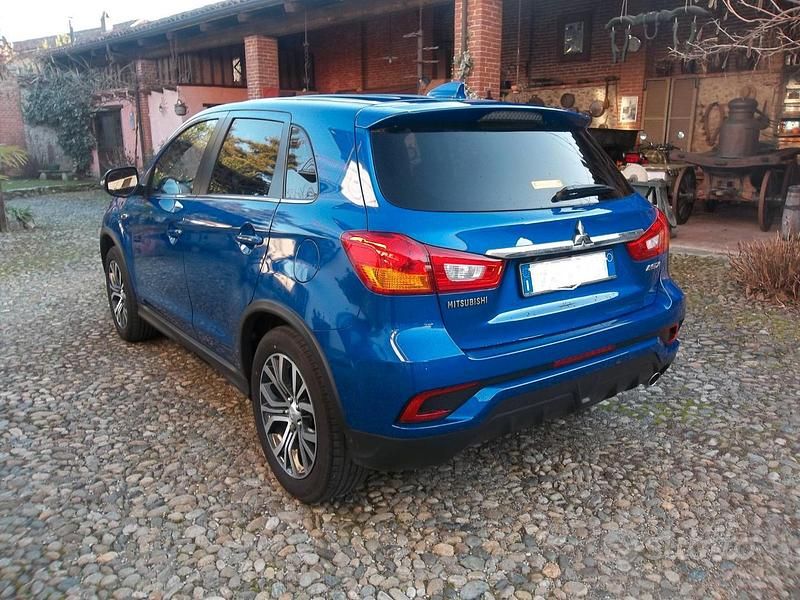 Usata Mitsubishi ASX 117 CV (86 kW) 2019 Blu SUV