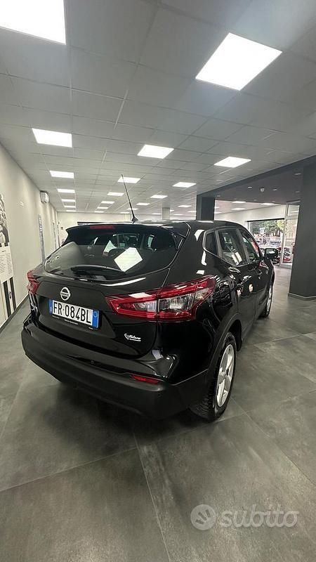 Usata Nissan Qashqai Acenta 110 CV (80 kW) 2018 Nero SUV
