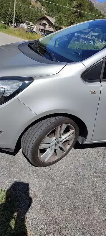 Usata Opel Meriva Cosmo 120 CV (88 kW) 2015 Grigio Monovolume