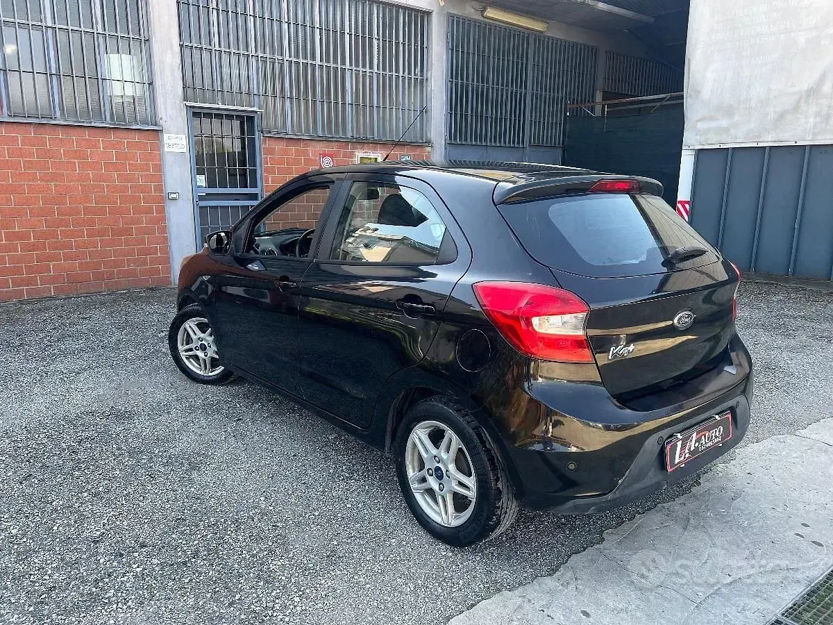 Usata Ford Ka Ultimate 86 CV (63 kW) 2017 Nero Berlina