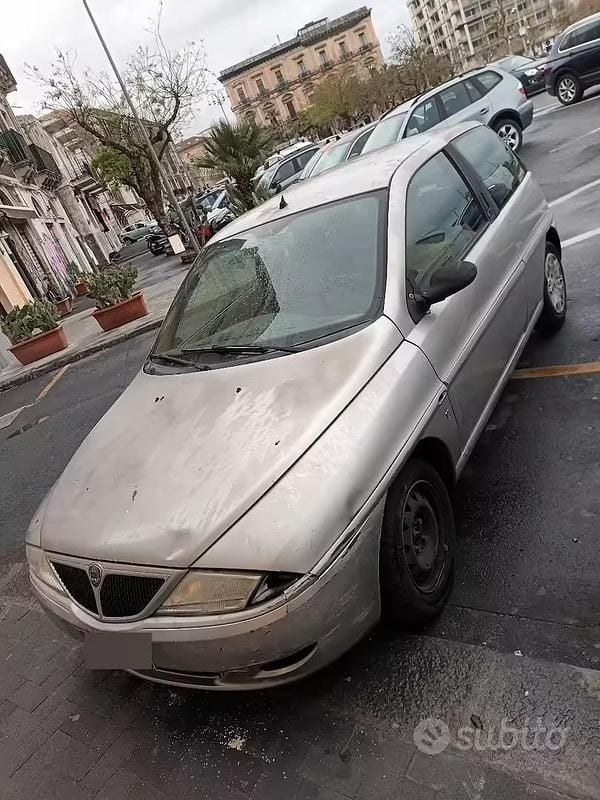 Usata Lancia Ypsilon 2001 Grigio Utilitaria