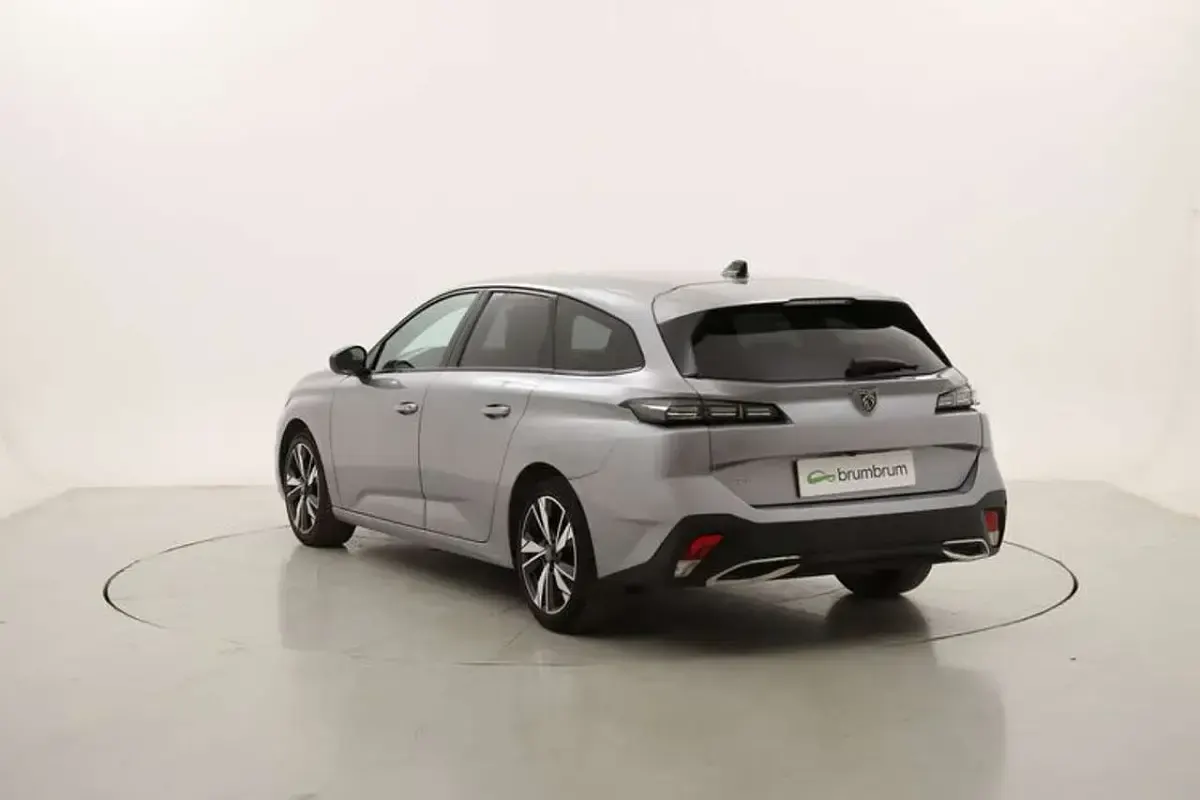 Usata Peugeot 308 SW Allure 131 CV (96 kW) 2022 Argento Station wagon
