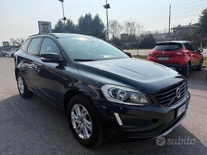 Usata Volvo XC60 Summum 190 CV (139 kW) 2016 Grigio SUV