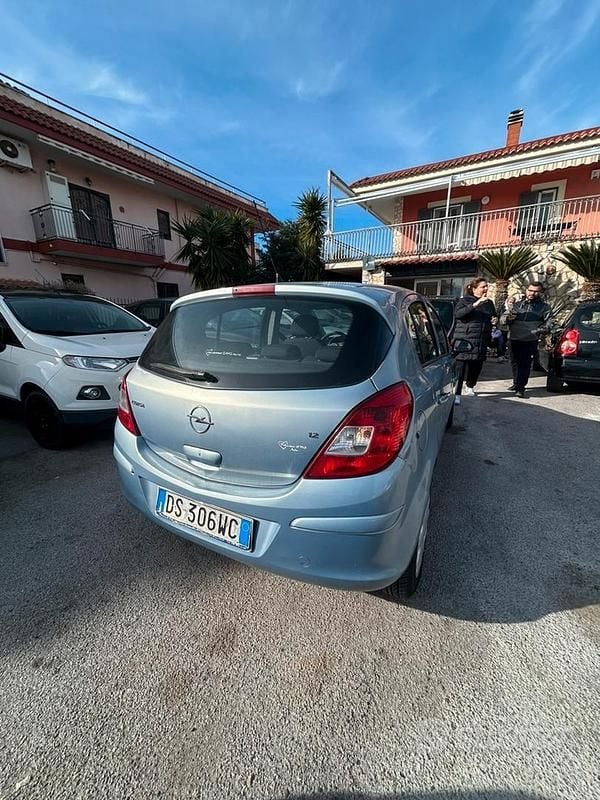 Usata Opel Corsa 80 CV (58 kW) 2009 Blu Berlina