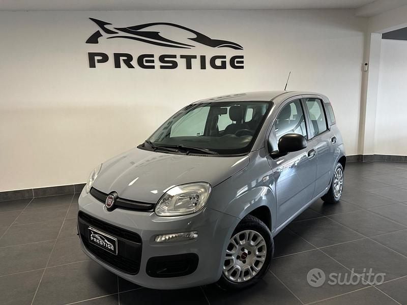 Usata Fiat Panda Lounge 69 CV (50 kW) 2019 Grigio Utilitaria