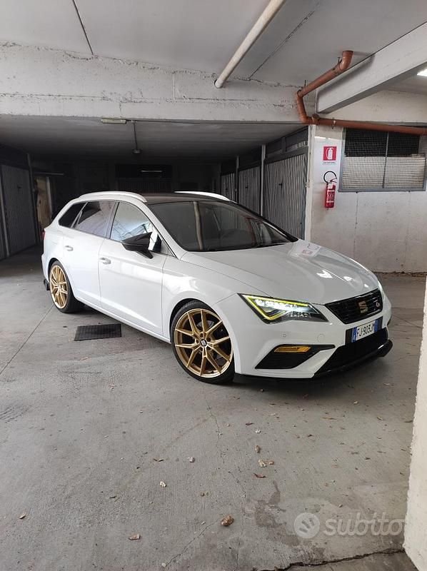 Bianco Usata 2017 Seat Leon ST FR Station wagon | 12.500 € (Cara) - Immagine 1/4