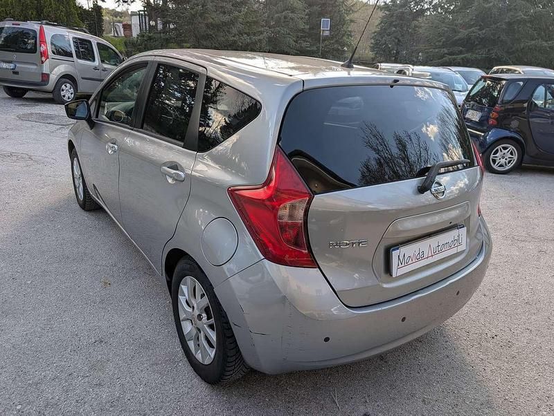 Usata Nissan Note Acenta+ 76 CV (55 kW) 2016 Argento Utilitaria