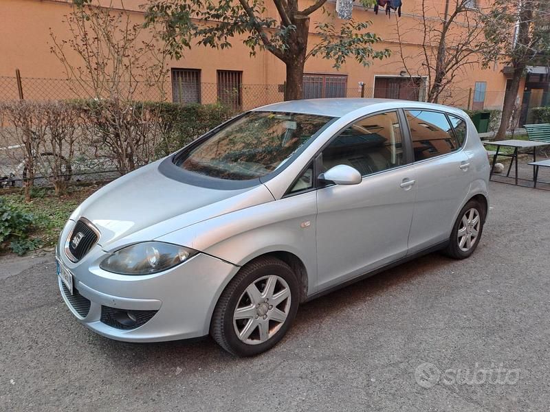 Usata Seat Altea 2008 Grigio Monovolume